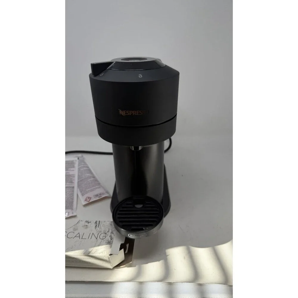 Nespresso Vertuo Next DeLonghi Matte Black ENV120BMAE With Descaling Kit